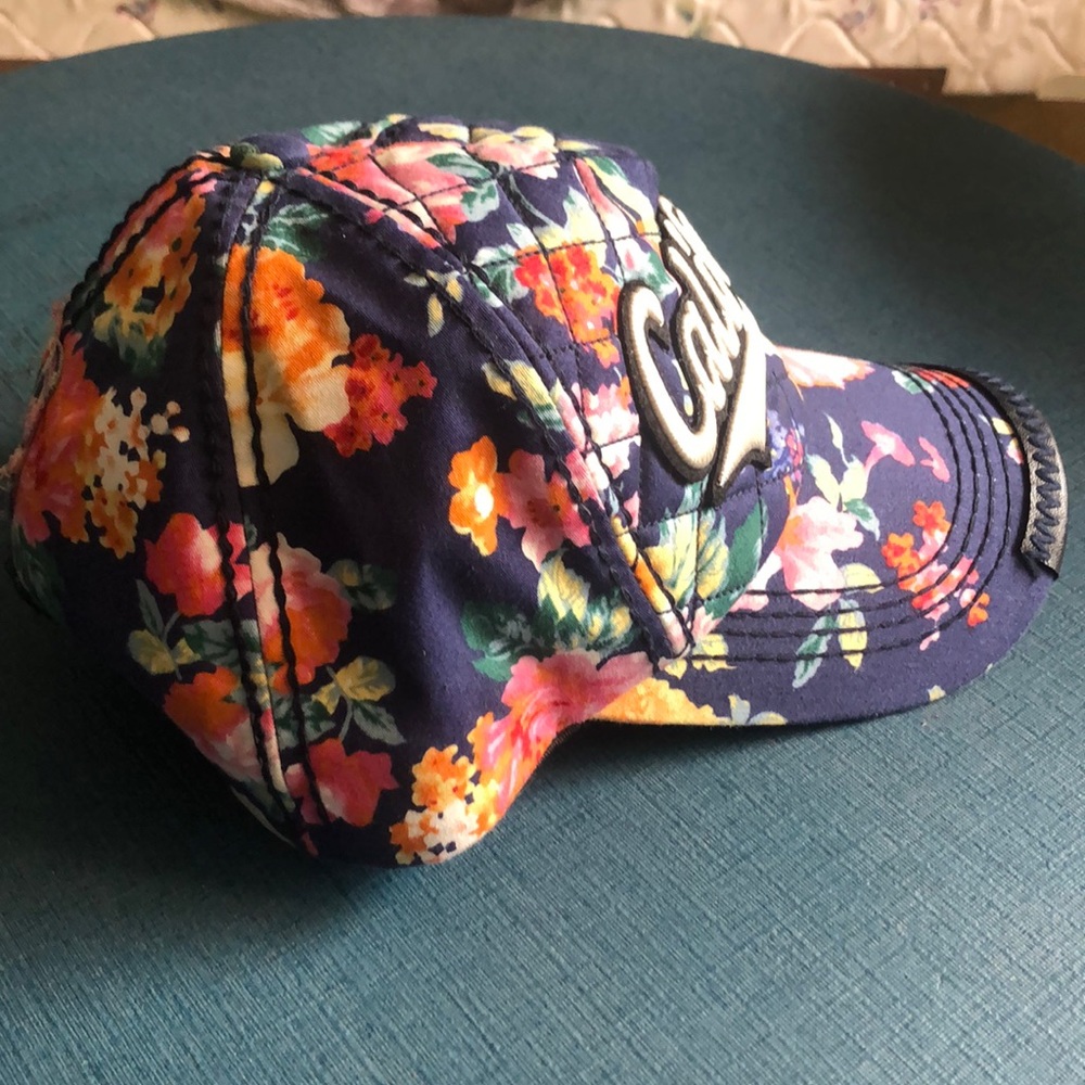 California Robin Ruth Hat - Picture 2 of 3